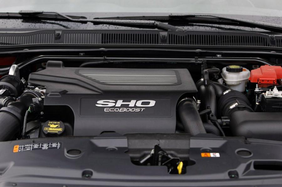  Ford Taurus SHO 2013 года  (фото 25 из 56)